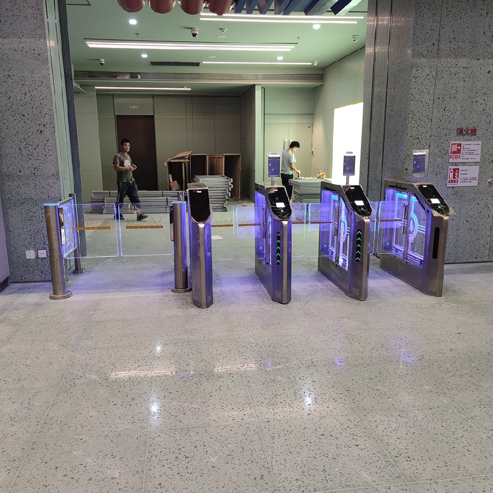 G018 Cinema ticket gate